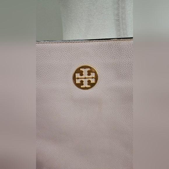 TORY BURCH Everly Leather Swingpack - Pink In Shell Pink. - Picture 13 of 16